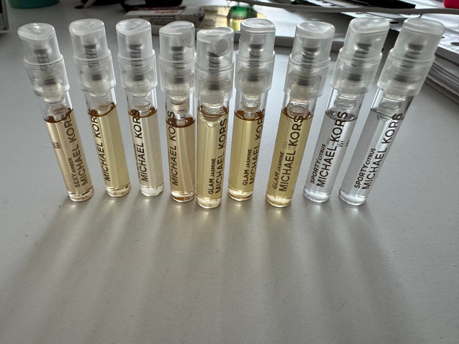 Michael Kors parfum samples - Sexy Amber, Glam Jasmine, Spor, Sieraden, Tassen en Uiterlijk, Uiterlijk | Parfum, Ophalen of Verzenden