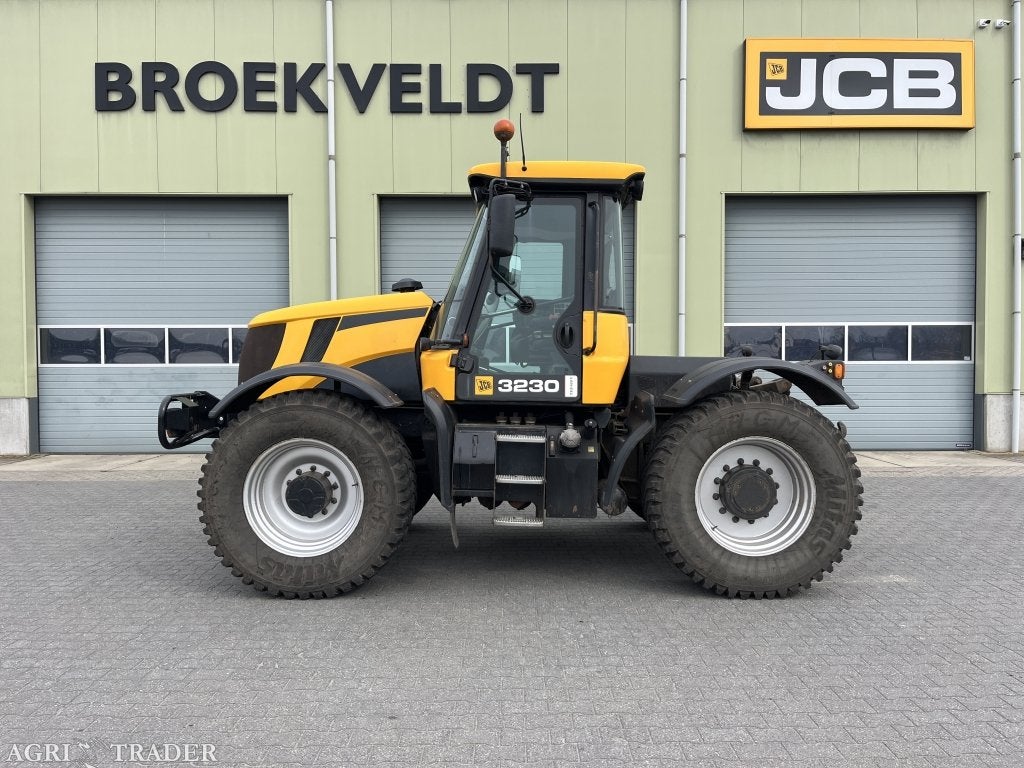 JCB Fastrac 3230 PLUS 65 km/h, Overige merken, Gebruikt, -, Meer dan 10000