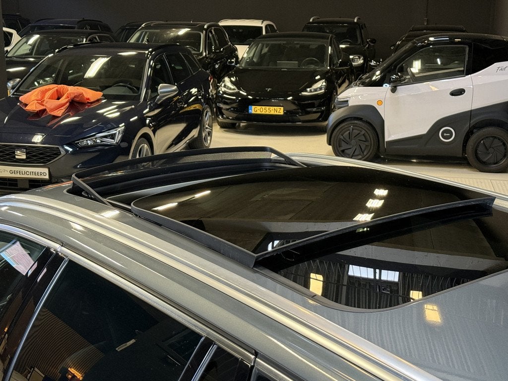 Volvo V60 2.0 B4 Business Pro | R-Design | Stoel/Stuurverwar, Auto's, Volvo, 4 cilinders, 1969 cc, Hybride Elektrisch/Benzine