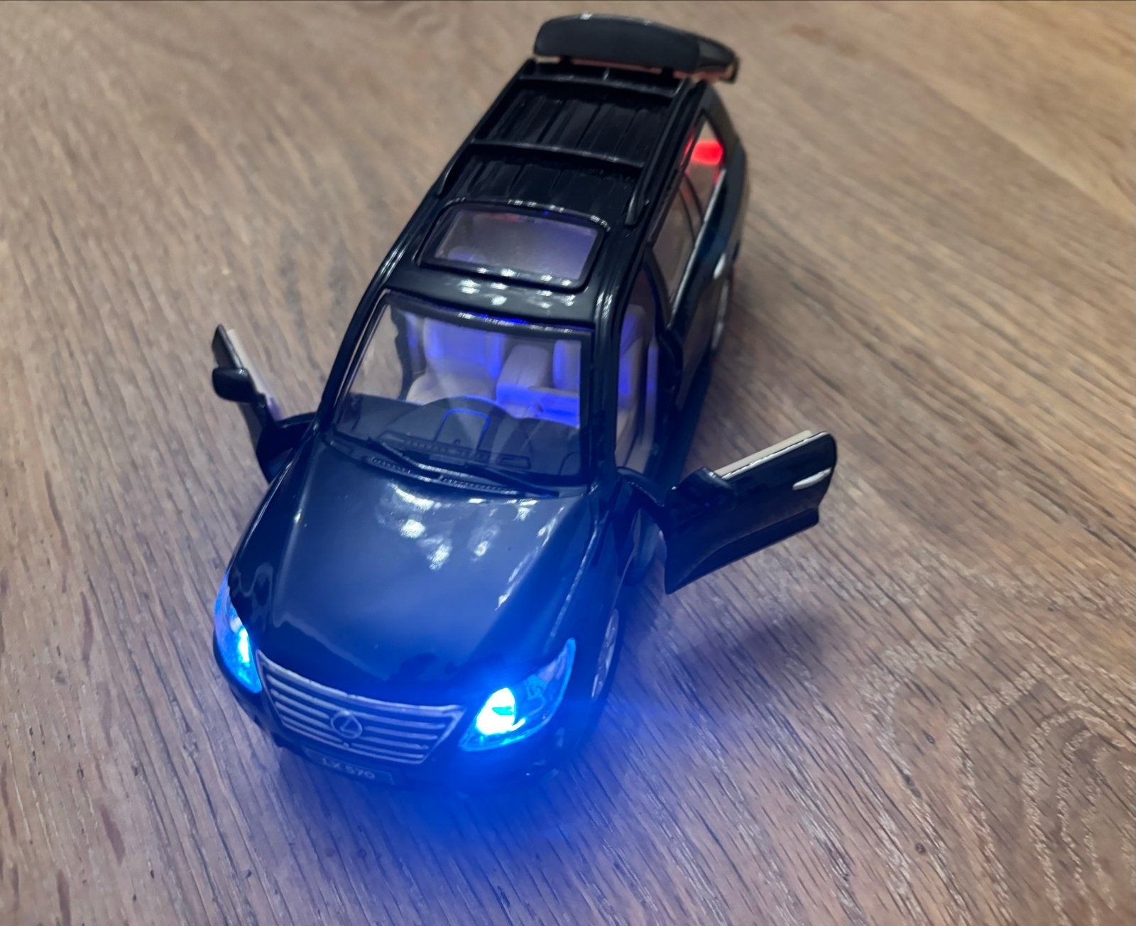 Lexus LX 570 Speelgoedauto met Licht en Geluid, Ophalen of Verzenden, Zo goed als nieuw