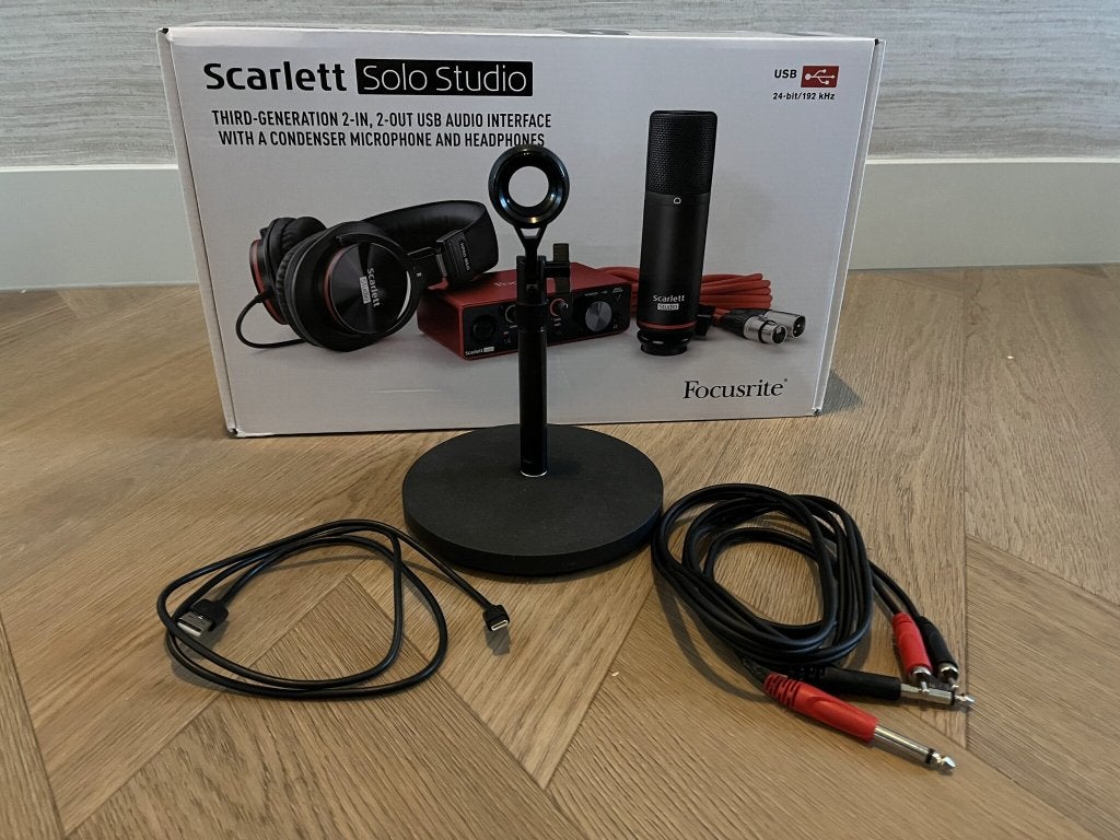 Focusrite Scarlett Solo Studio (3e gen) – complete opnameset, Ophalen, Zo goed als nieuw, Studiomicrofoon