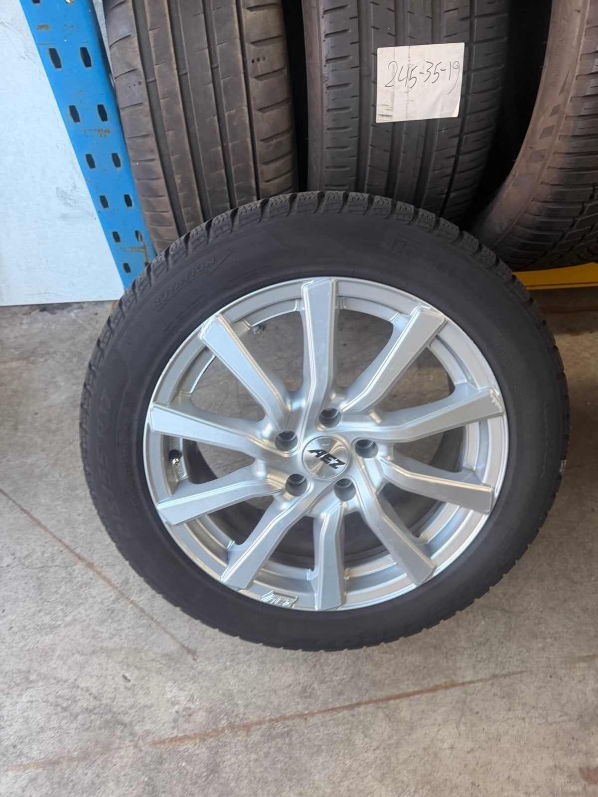 Volkswagen passat banden en velgen 215/55R17, Ophalen, Zo goed als nieuw