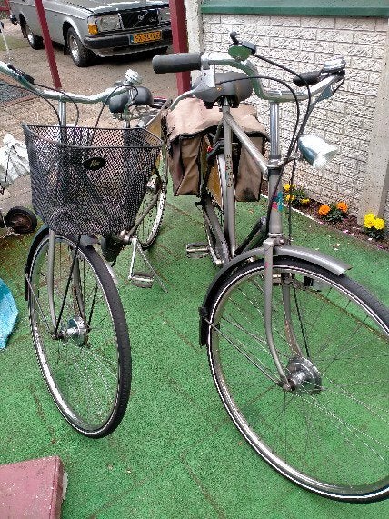 Dames en heren  fiets met trommel remmen, Fietsen en Brommers, Zo goed als nieuw, 65 cm of meer, Trommelrem, Ophalen