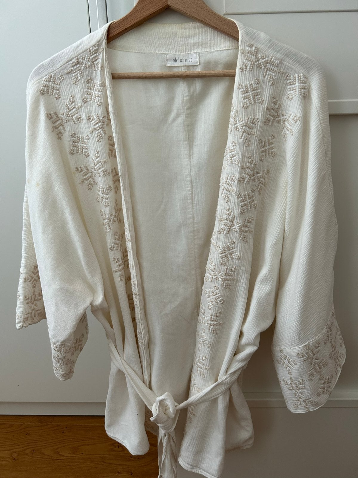 Alchemist kimono met borduursel xs/s, Kleding | Dames, Wit, Ophalen of Verzenden, Korte mouw, Maat 36 (S)