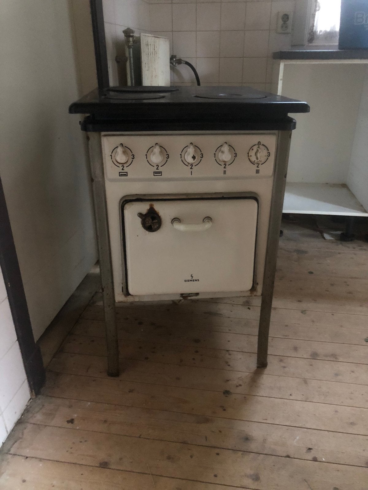 Antiek Siemens krachtstroom fornuis, Witgoed en Apparatuur, Fornuizen, Ophalen, Gebruikt, Minder dan 85 cm, 3 kookzones of minder