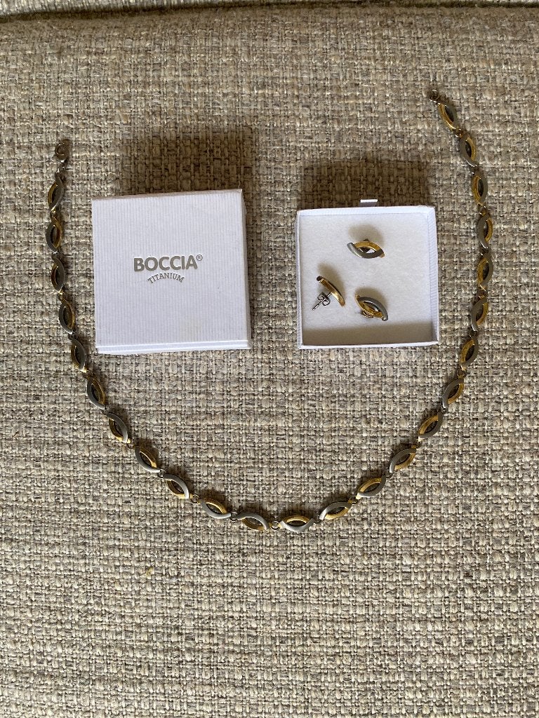 Halsketting  45 cm en oorstekers 3 stuks Boccia Titanium, Verzenden, Zo goed als nieuw, Overige kleuren, Overige materialen