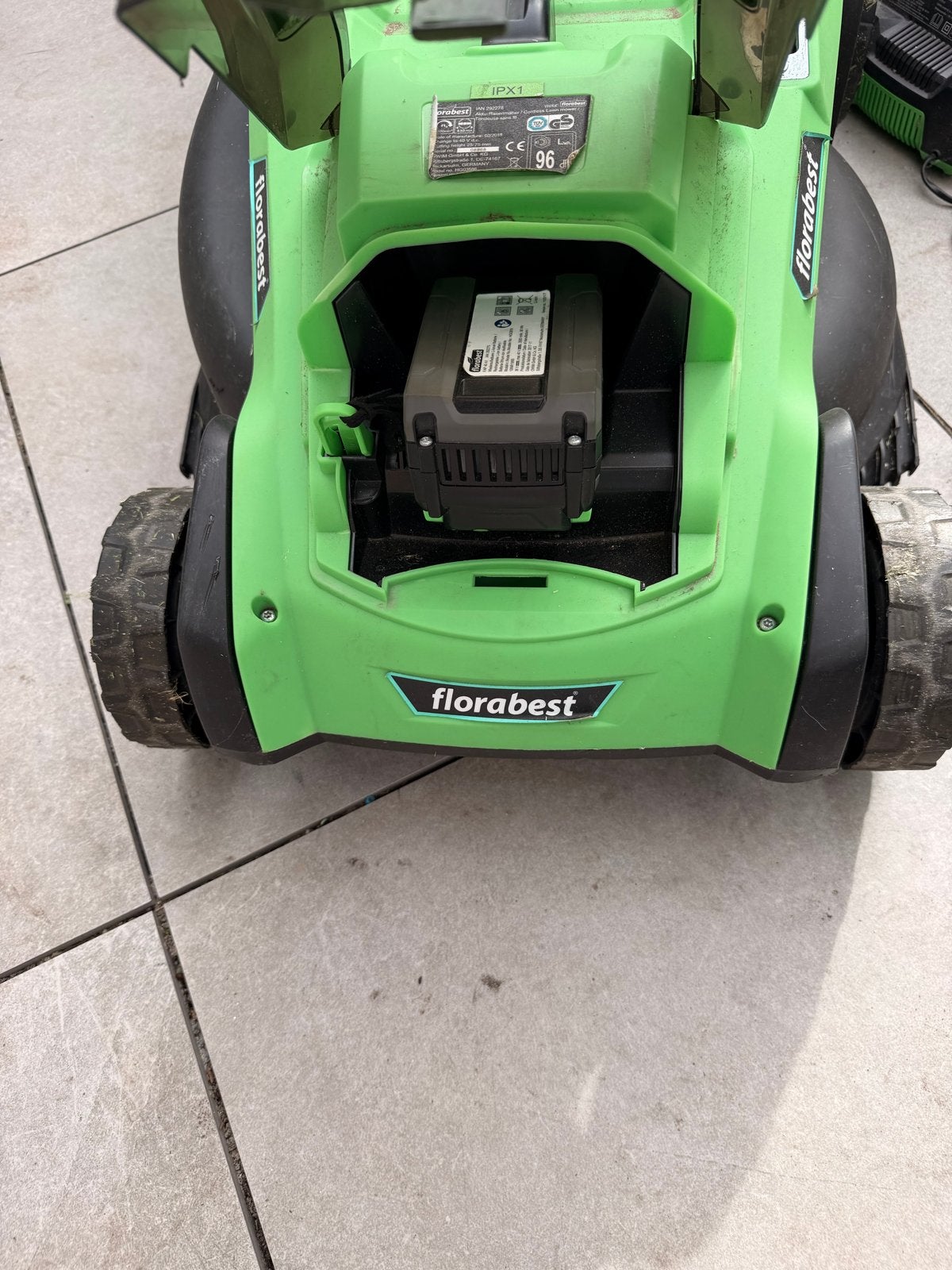 Florabest Accu-grasmaaier 40V Lithium 40cm met lader, Cirkelmaaier, Gebruikt, Accu-grasmaaier, Ophalen of Verzenden