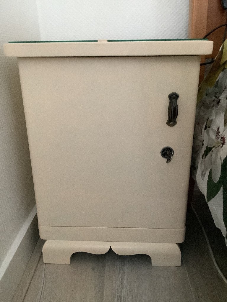 Twee brocante nachtkastjes., Huis en Inrichting, Ophalen, Gebruikt, Minder dan 45 cm, Minder dan 55 cm