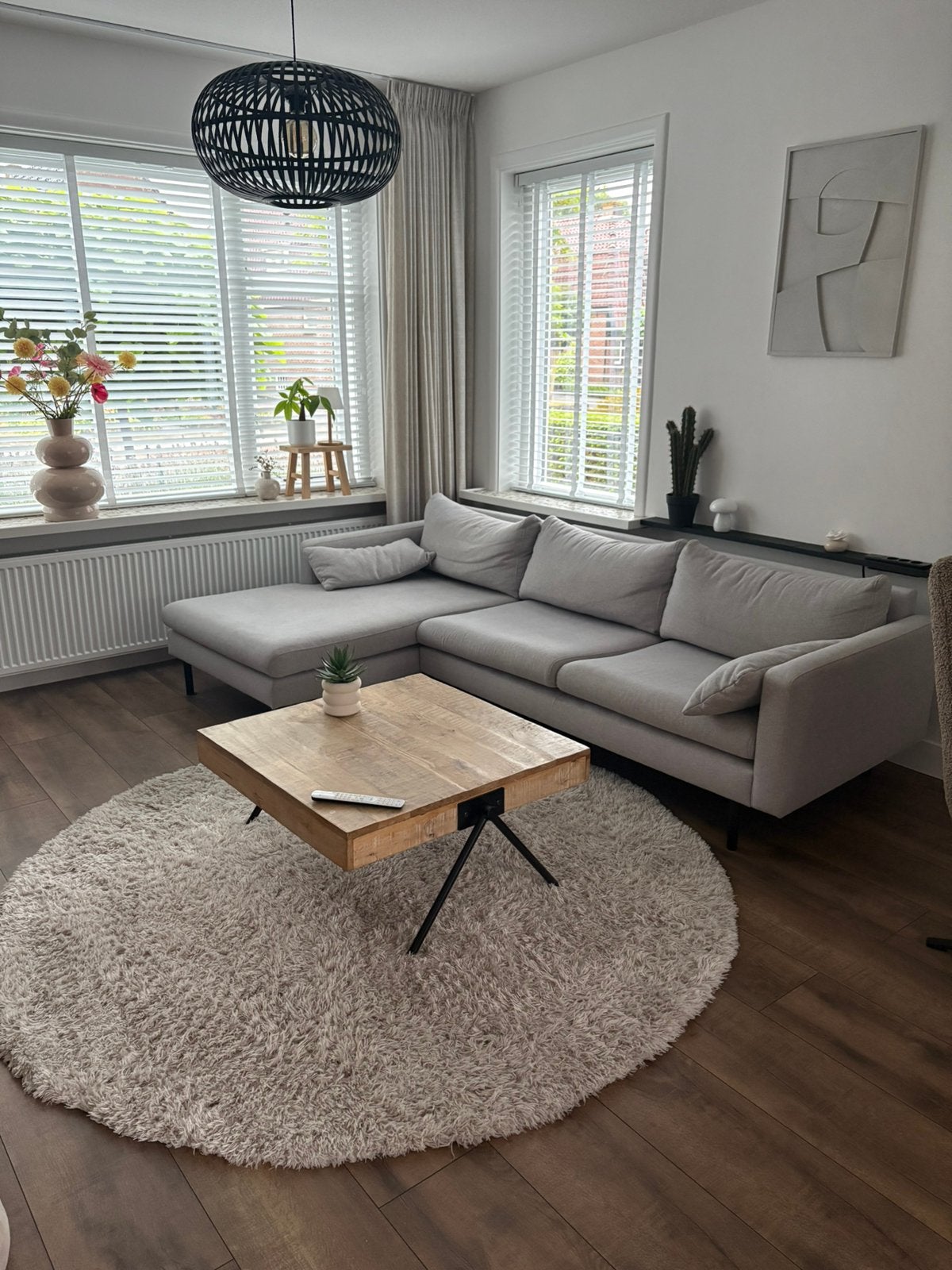 Prachtige hoekbank licht grijs, Huis en Inrichting, Banken | Bankstellen, Ophalen, Zo goed als nieuw, 150 cm of meer, Vierpersoons of meer