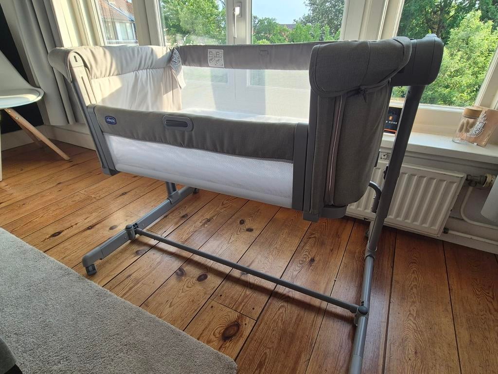 Chicco Co- sleeper Next2Me Essential Dune, Ophalen, Zo goed als nieuw, Wieg