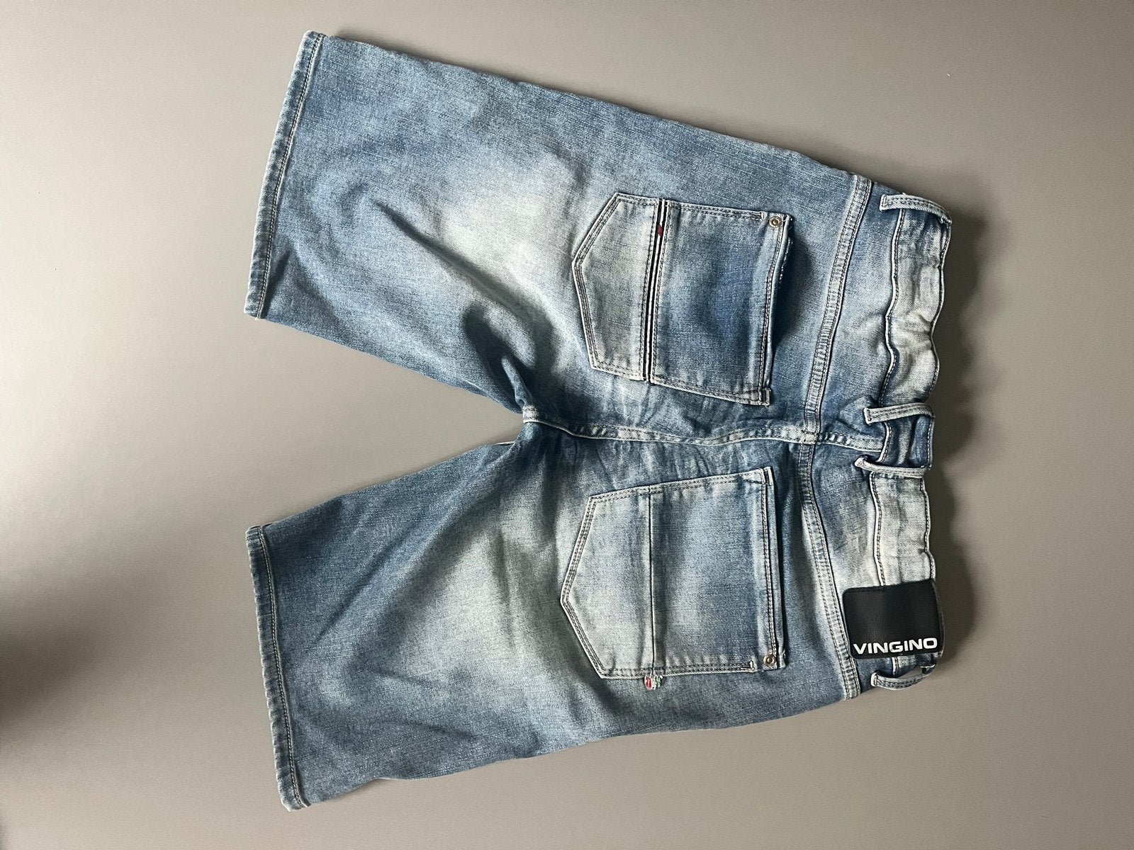 Vingino spijkerbroek short maat 15/170, Kinderen en Baby's, Kinderkleding | Maat 170, Ophalen of Verzenden, Gebruikt, Jongen, Broek