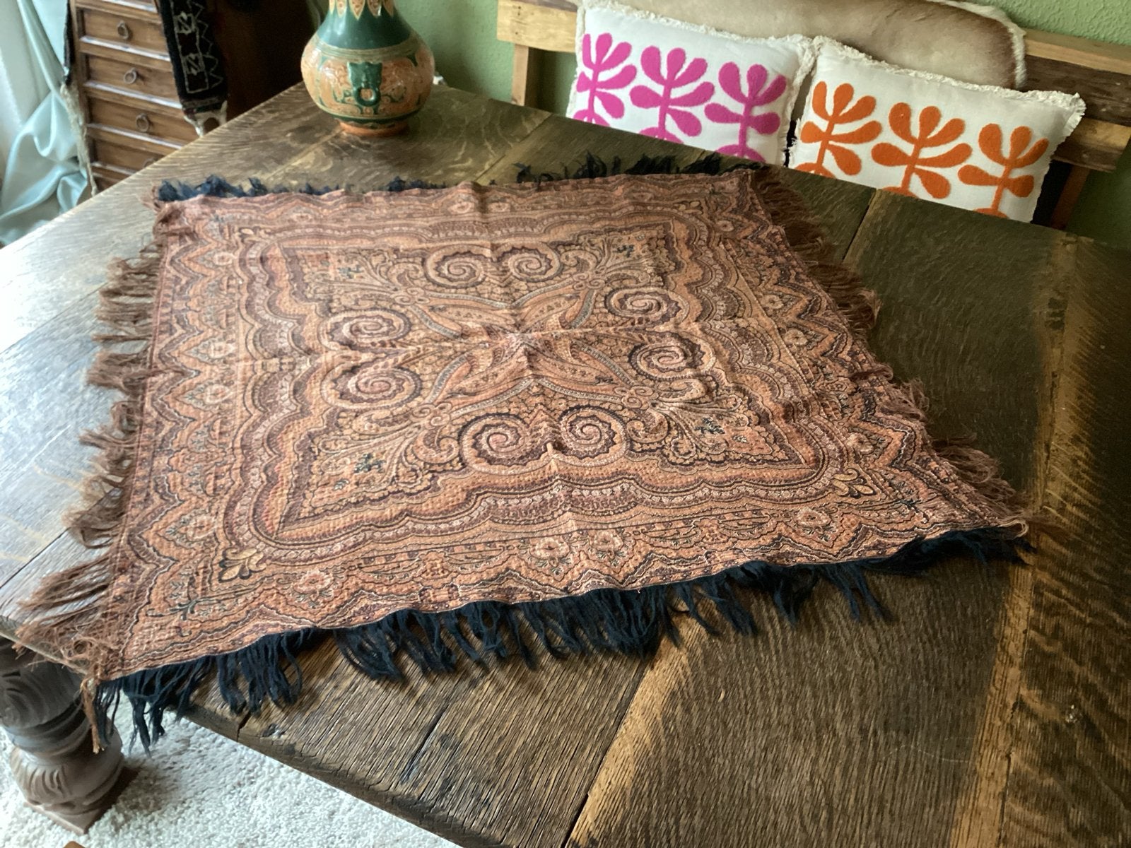 Antiek worteldoek/Wandkleed met Franjes 93 x93 cm € 15, Ophalen of Verzenden