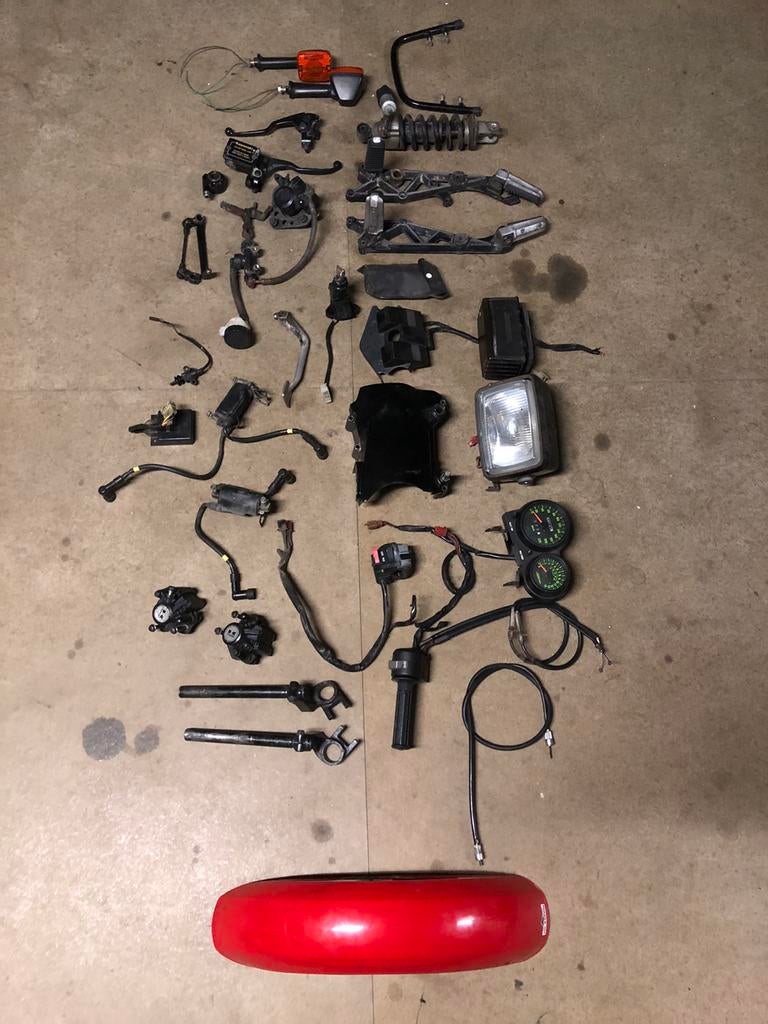 Kawasaki GPZ 400 1985-1989 Diverse onderdelen