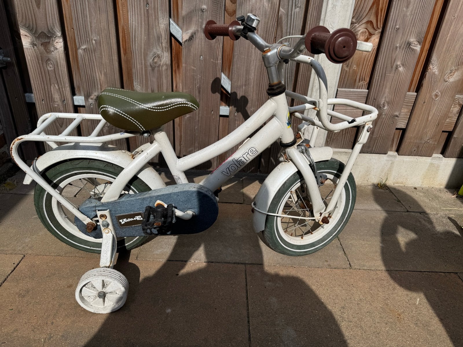 Volare kinderfiets met zijwieltjes - 12 inch, Ophalen, Zijwieltjes, Gebruikt, Velgrem