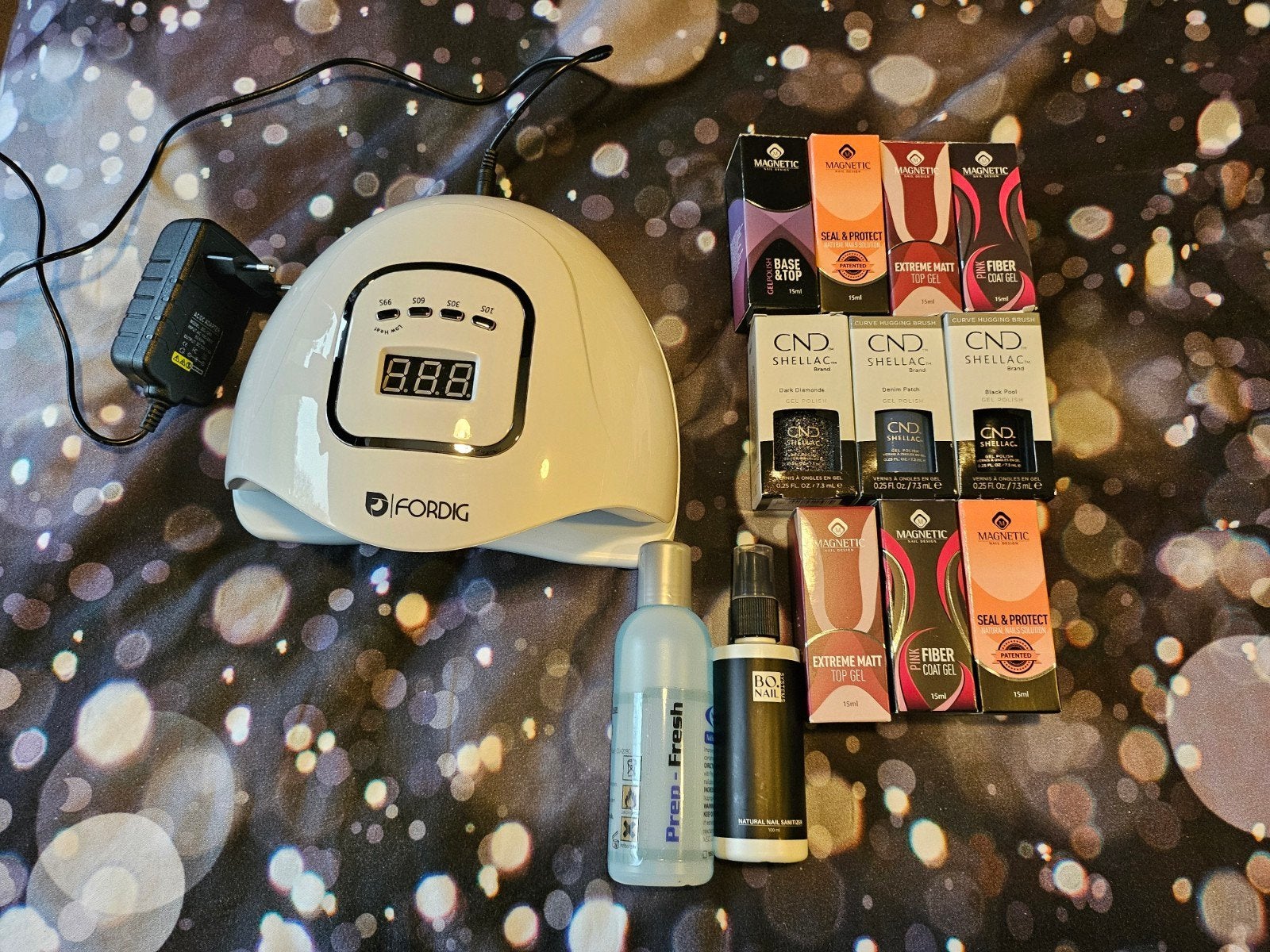 Complete set professionele gellac produkten CND en Magnetic, Verzenden, Overige kleuren, Handen en Nagels