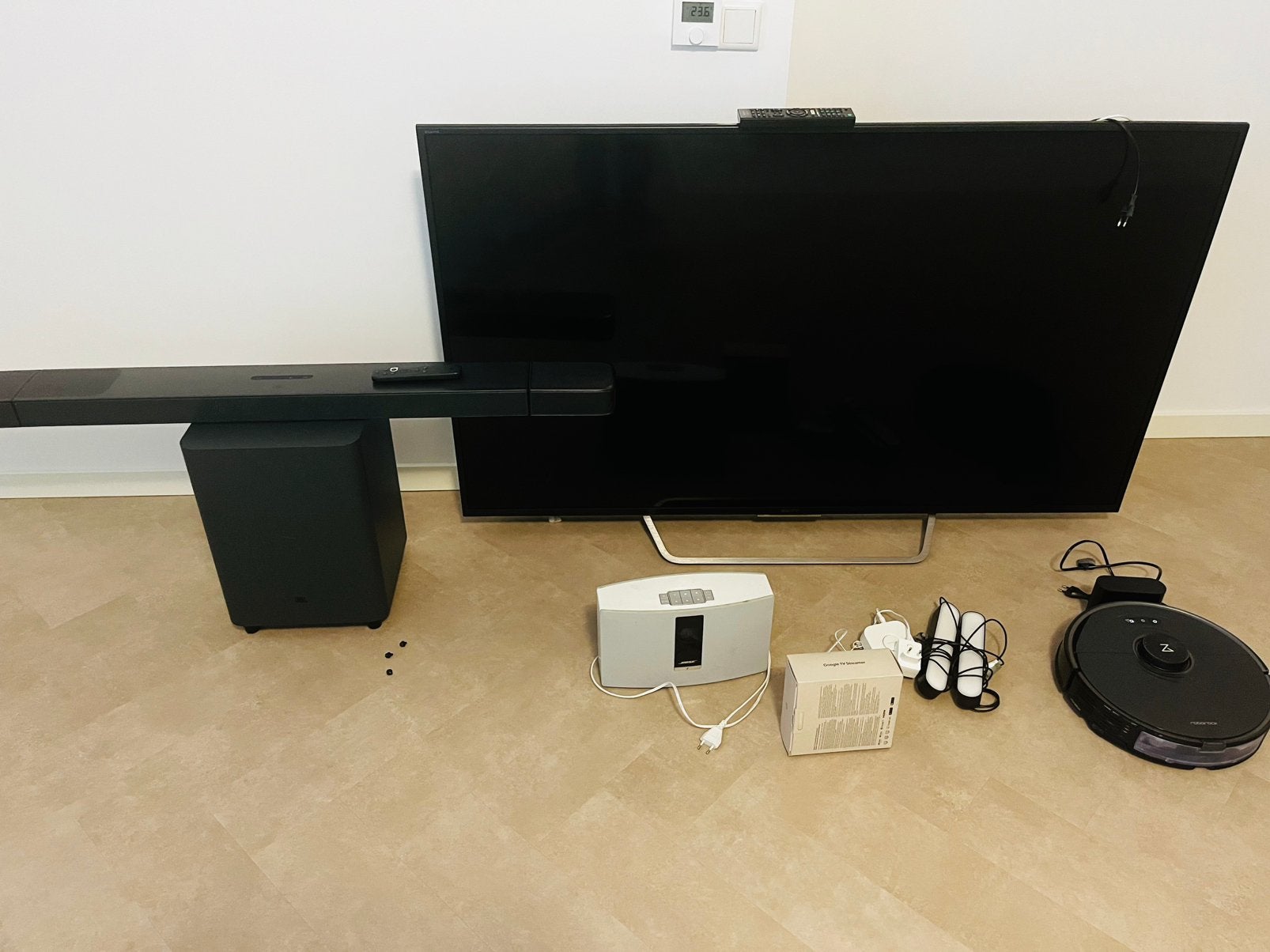 65' Sony TV, JBL Speaker, Bose Speaker, google TV streamer, Ophalen, Zo goed als nieuw