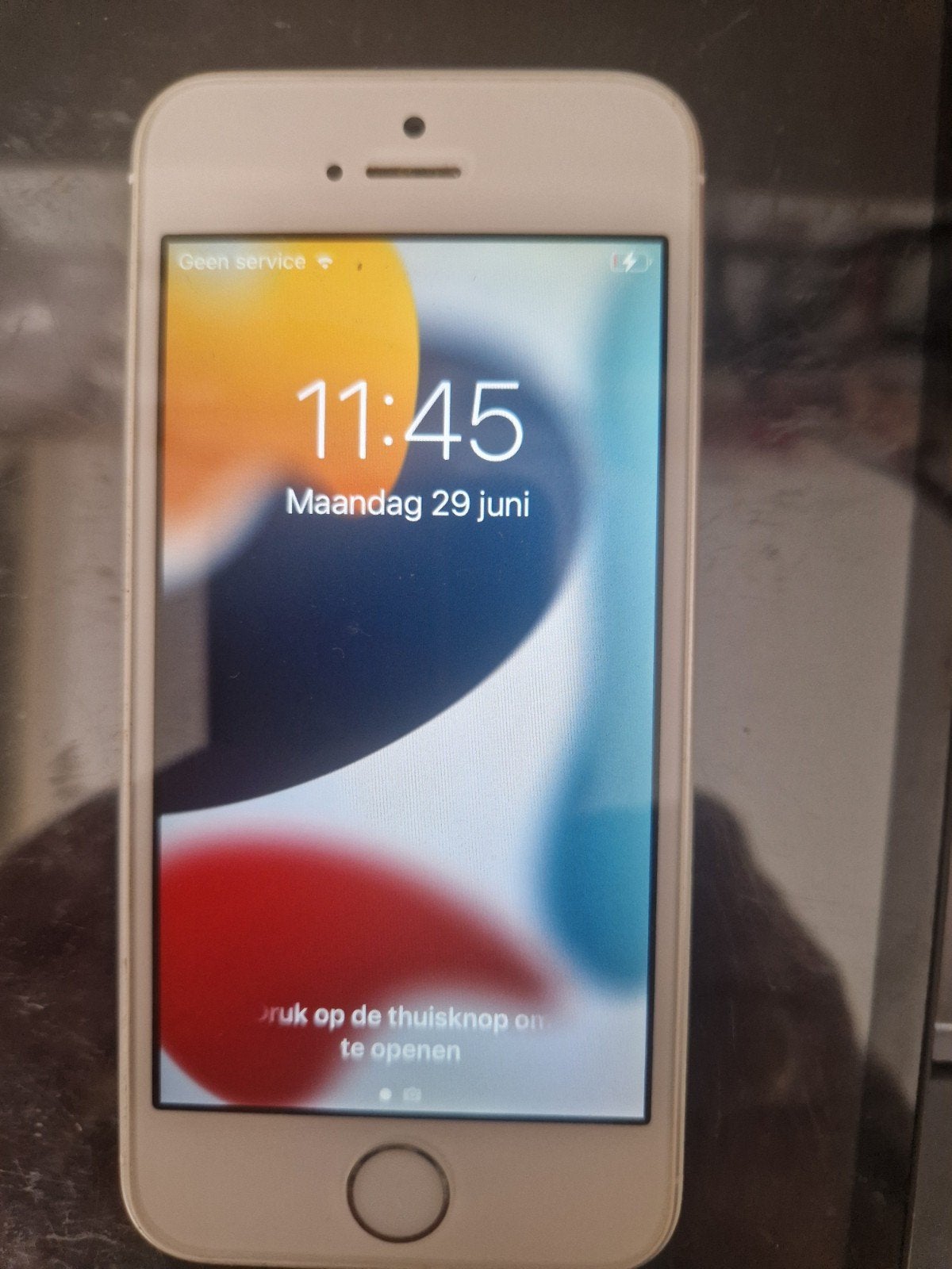 iPhone SE (2016) 16GB Wit met lader en laadsnoer, Telecommunicatie, Mobiele telefoons | Apple iPhone, Ophalen of Verzenden, Wit