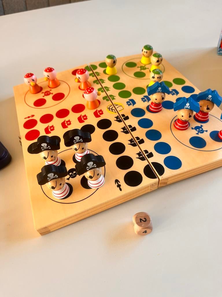 Houten bordspel, Beverbende & IQ Puzzel Compact Travel, Een of twee spelers, Ophalen of Verzenden, Gebruikt, Reisspel