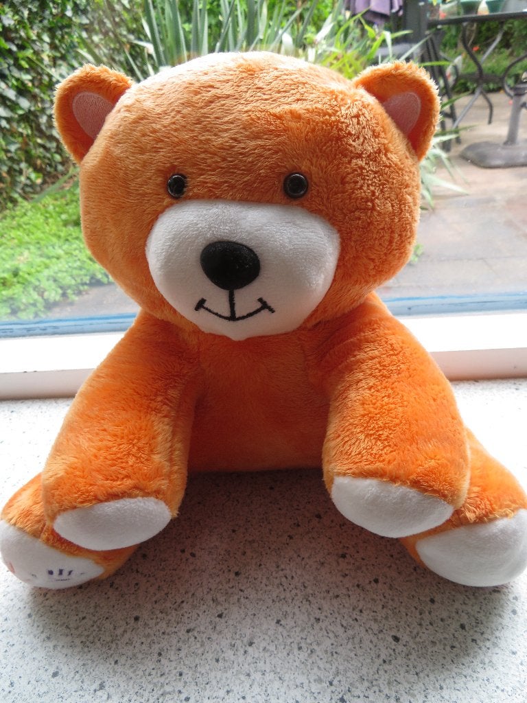 Oranje velours beer van KIKA meet ca 30 cm, Oranje, Beer, Ophalen of Verzenden, Zo goed als nieuw