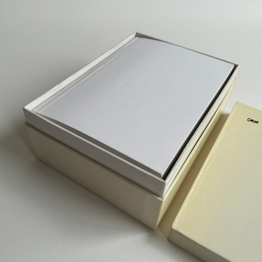 Cream 09: Maison Martin Margiela (2008) — MINT boek, Martin Margiela, Nieuw, Ophalen of Verzenden, Overige onderwerpen