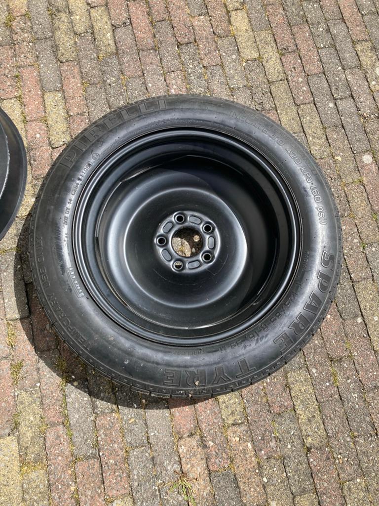 thuiskomertje Nieuw T125/85 R16 99M, Auto diversen, Ophalen of Verzenden, Nieuw