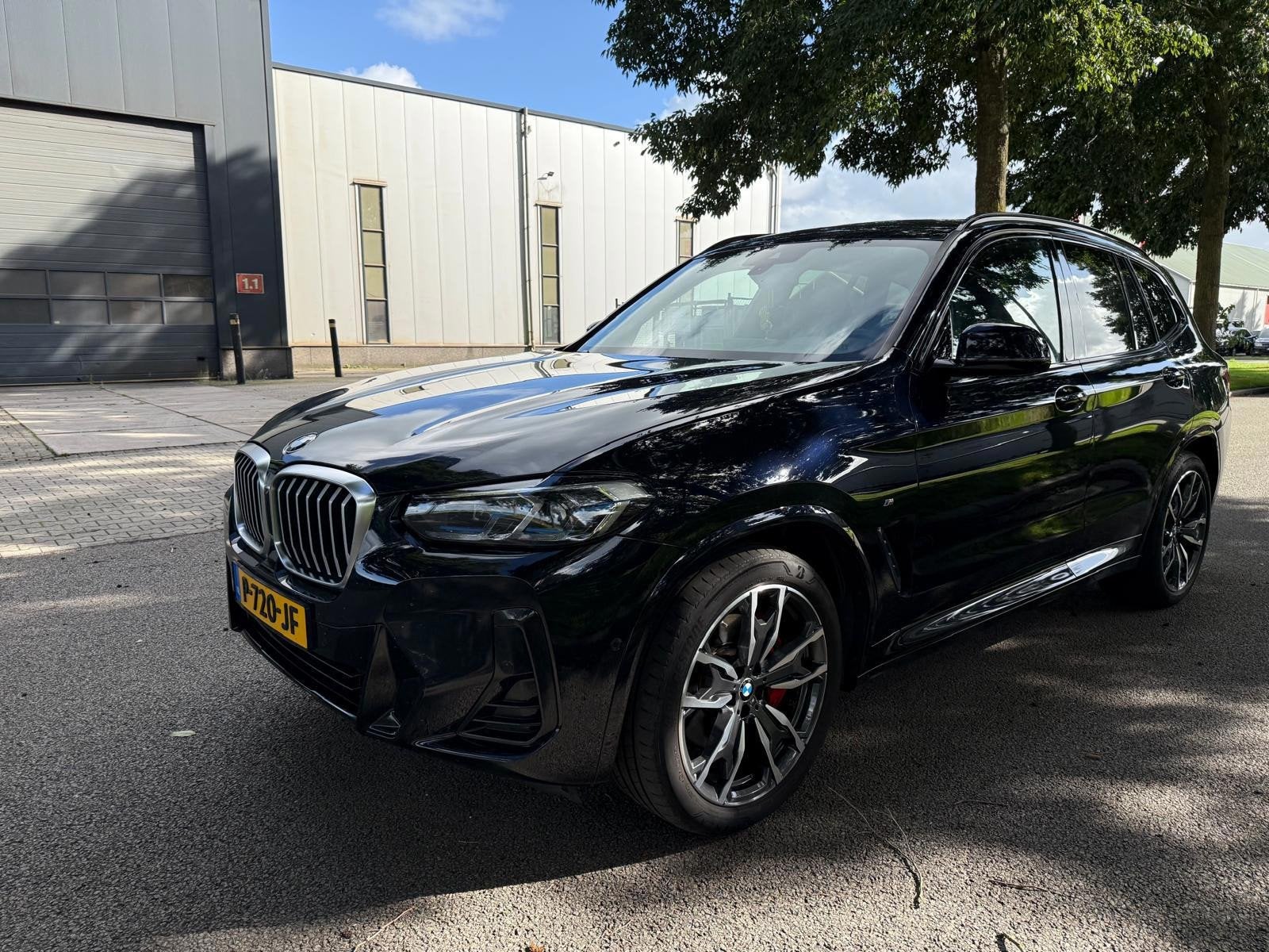 BMW X3 xDrive20i Business Edition Plus, Auto's, Gebruikt, 4 cilinders, 2000 kg, Zwart