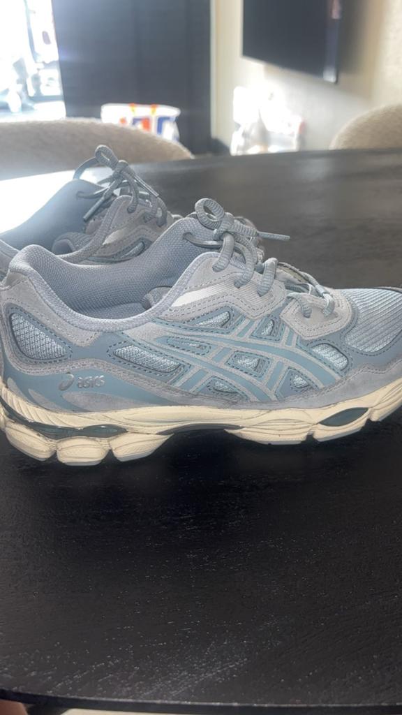 Asics, Blauw, Sportschoenen, Ophalen of Verzenden, Zo goed als nieuw