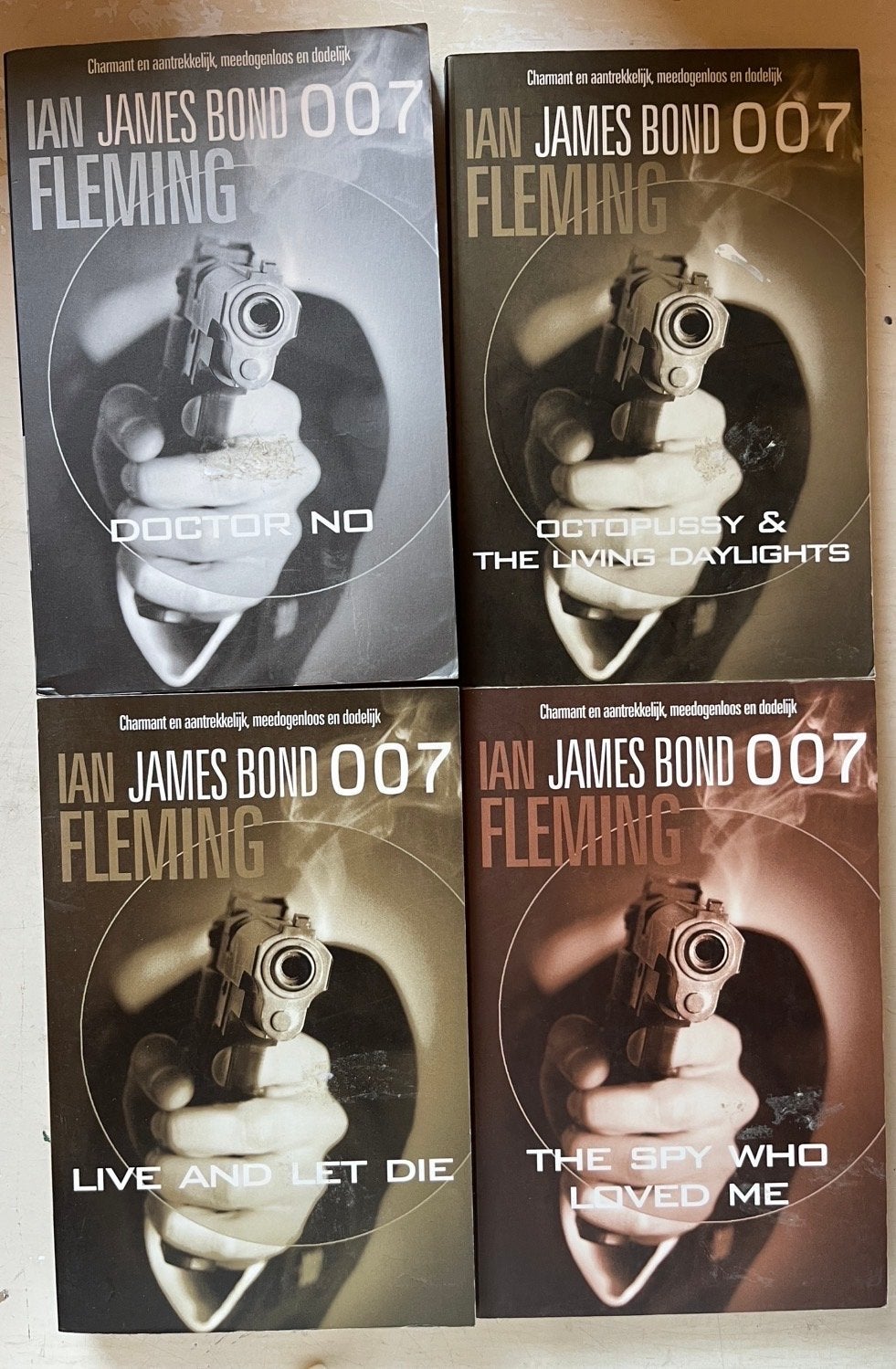 Ian Fleming James Bond 007 Boeken - 4-delige set, Boeken, Ophalen of Verzenden, Gelezen, Europa overig