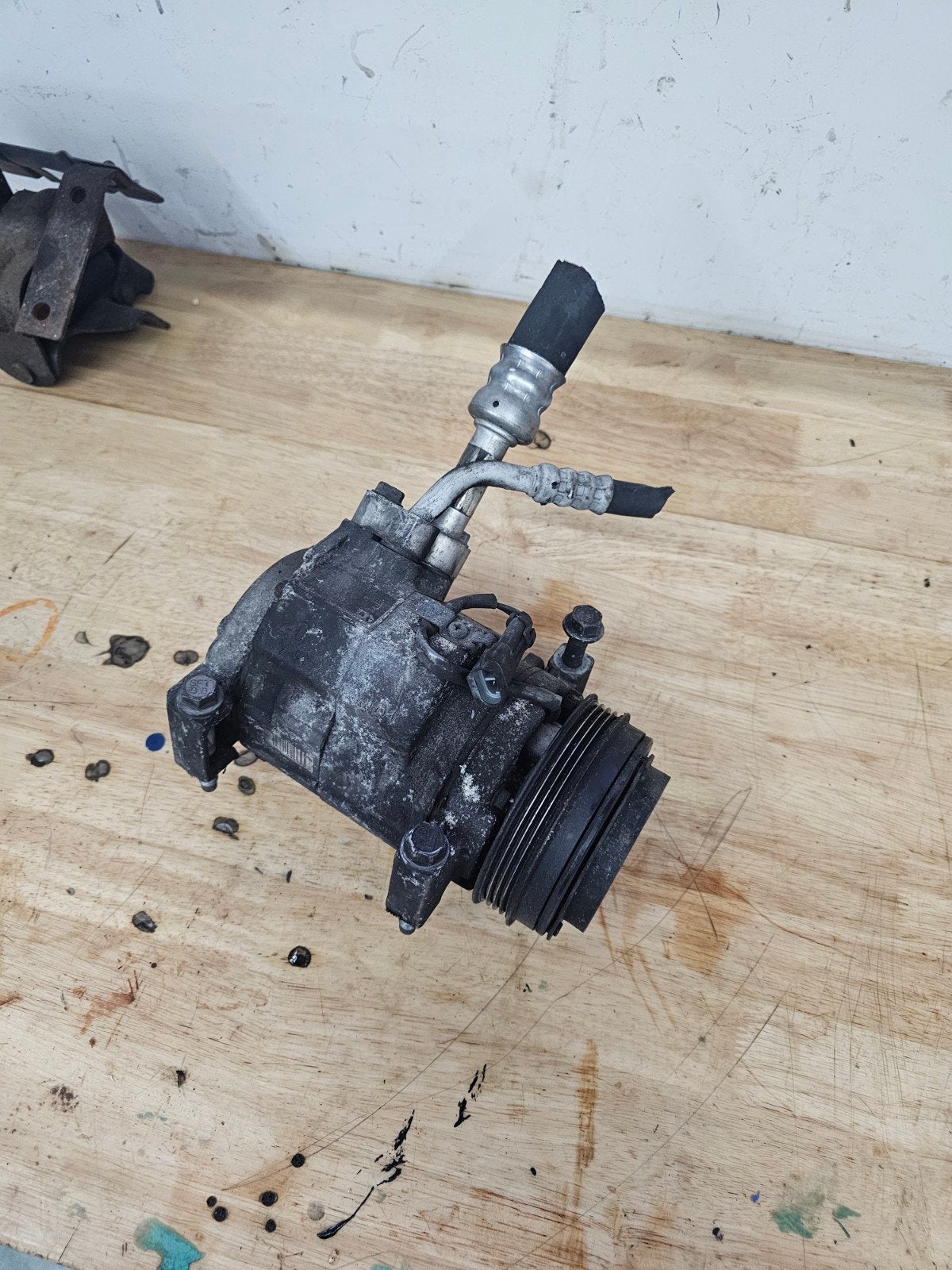Airco compressor voor5 3 lm7 v8 bj 2001 inclusief bouten, Ophalen of Verzenden, Gebruikt, Amerikaanse onderdelen