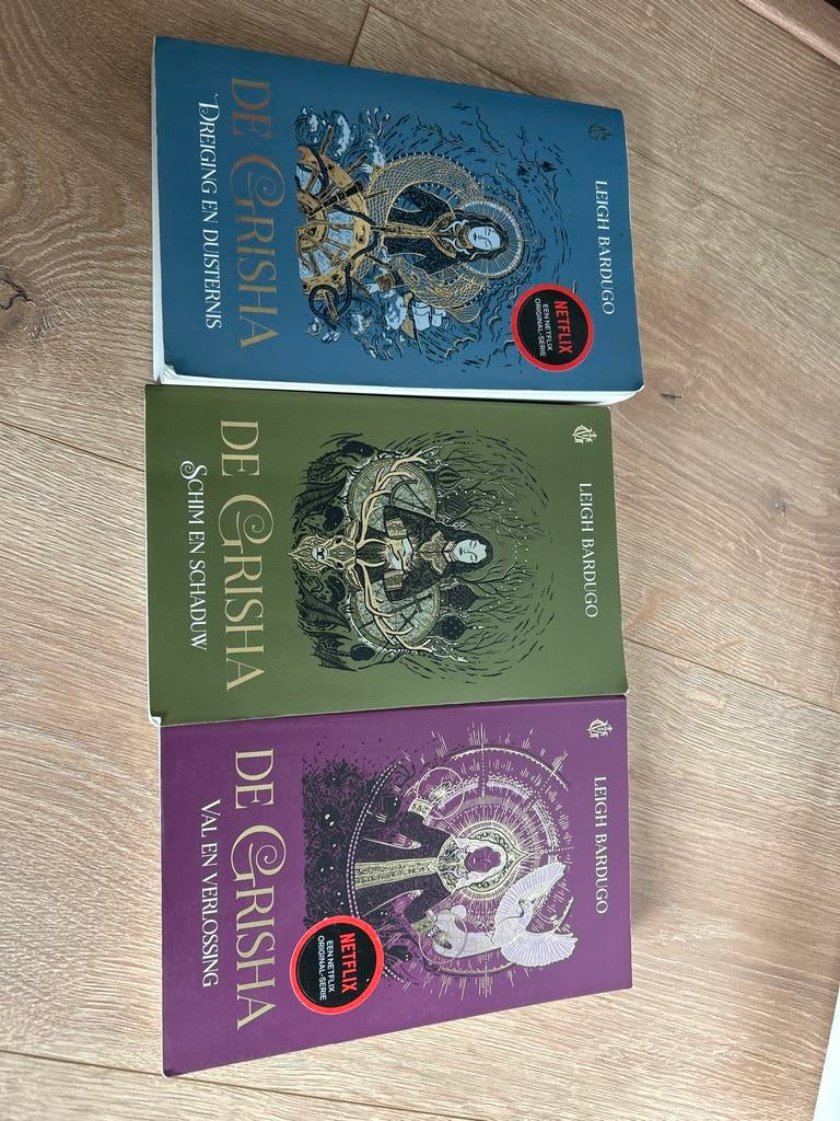De Grisha Trilogie - Leigh Bardugo (3 boeken), Ophalen of Verzenden, Zo goed als nieuw