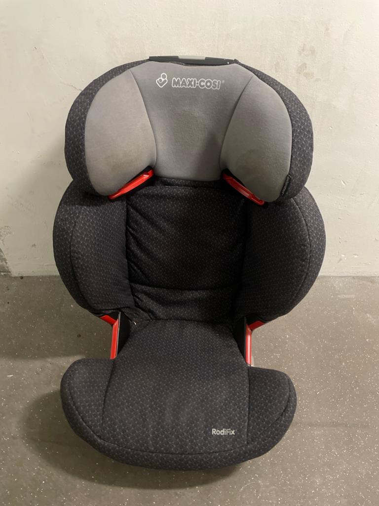 Maxi-Cosi RodiFix autostoel - Zwart/Grijs, Autogordel of Isofix, Gebruikt, 15 t/m 36 kg, Verstelbare rugleuning
