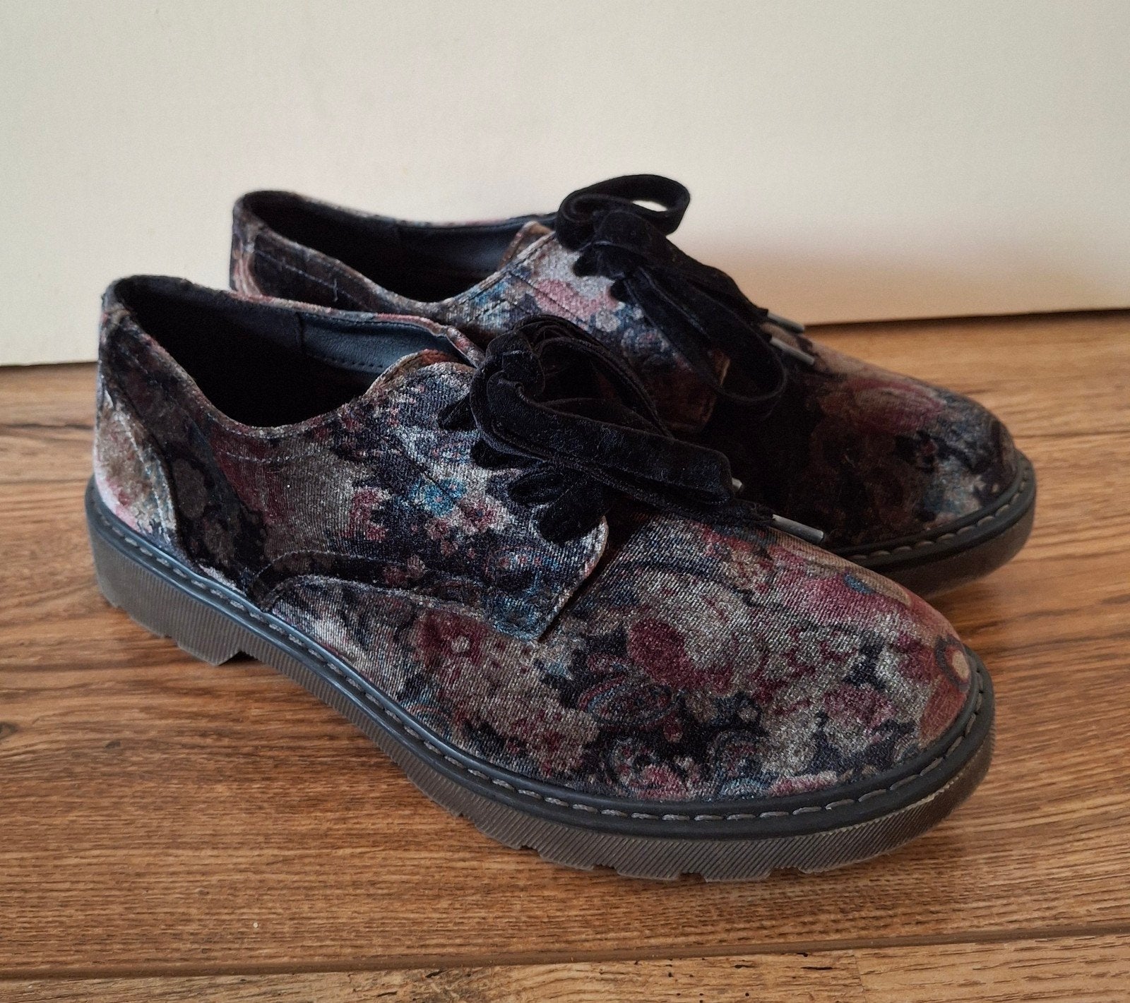 DERBY nieuwe veterschoen. Mt 38, Verzenden, Nieuw, Sneakers of Gympen