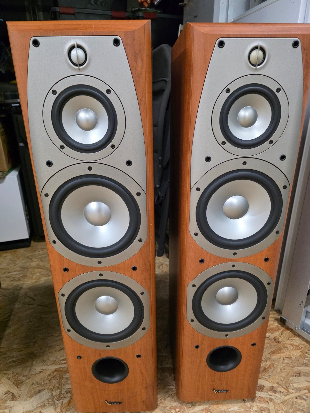 Infinity Alpha 50, Stereo speakers, Zo goed als nieuw, Basreflex, Ophalen