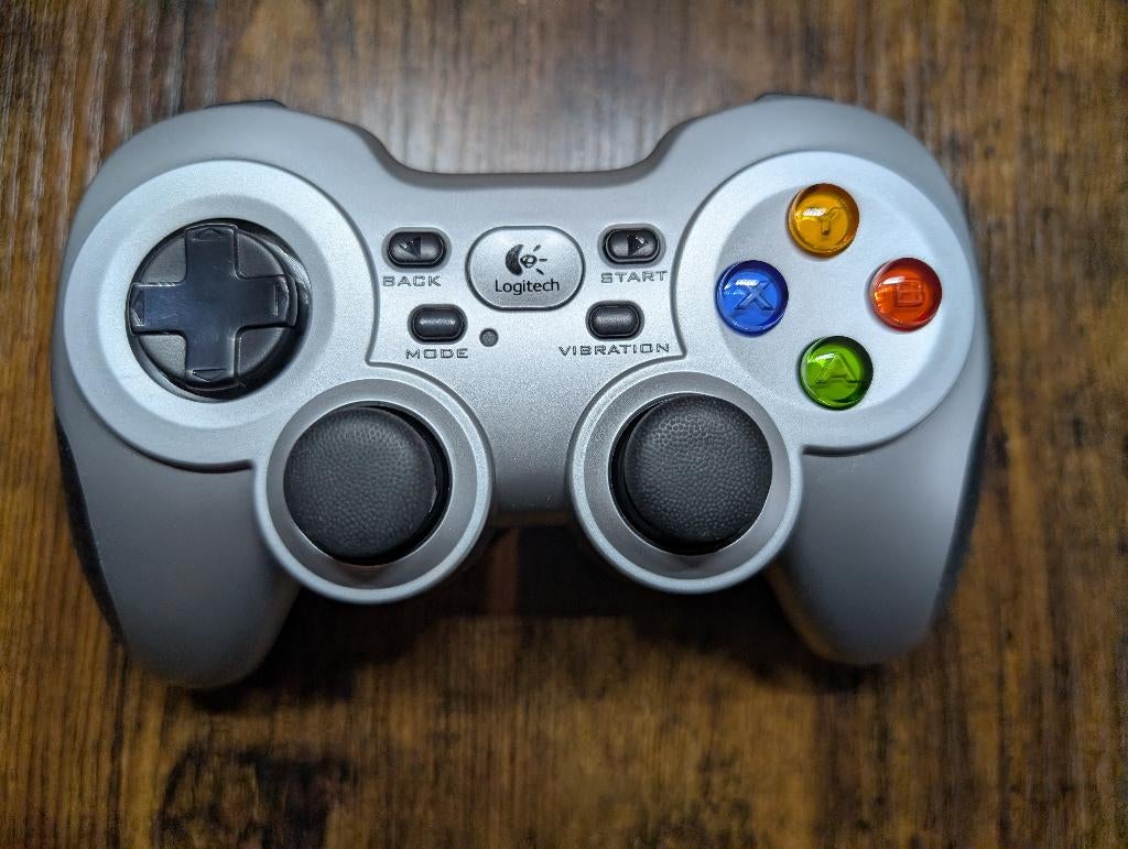 Logitech Wireless Gamepad F710, Verzenden, Zo goed als nieuw, Logitech