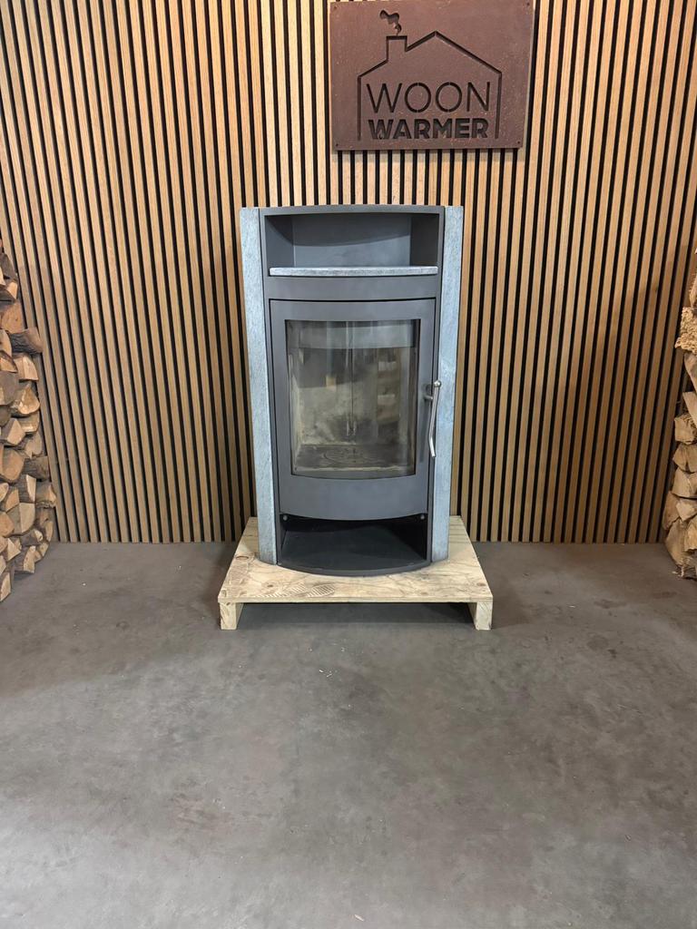 25183 Speksteenkachel Trauco 8kw, Ophalen, Info@woonwarmer.nl, Gebruikt, Houtkachel