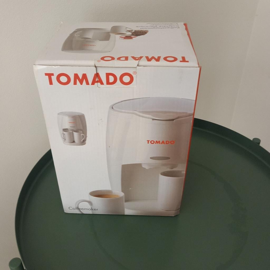 Tomado coffeemaker, wit, Ophalen, Koffiemachine, Gemalen koffie, Zo goed als nieuw