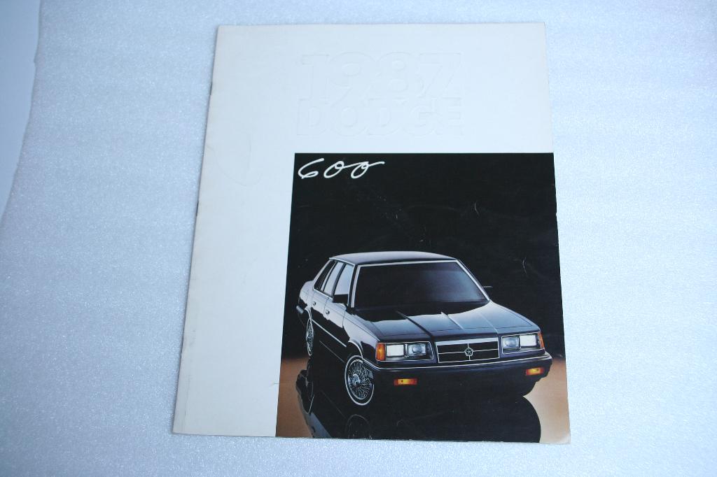 Folder Dodge 600 (1987) (2), Ophalen of Verzenden, Nieuw, Overige merken