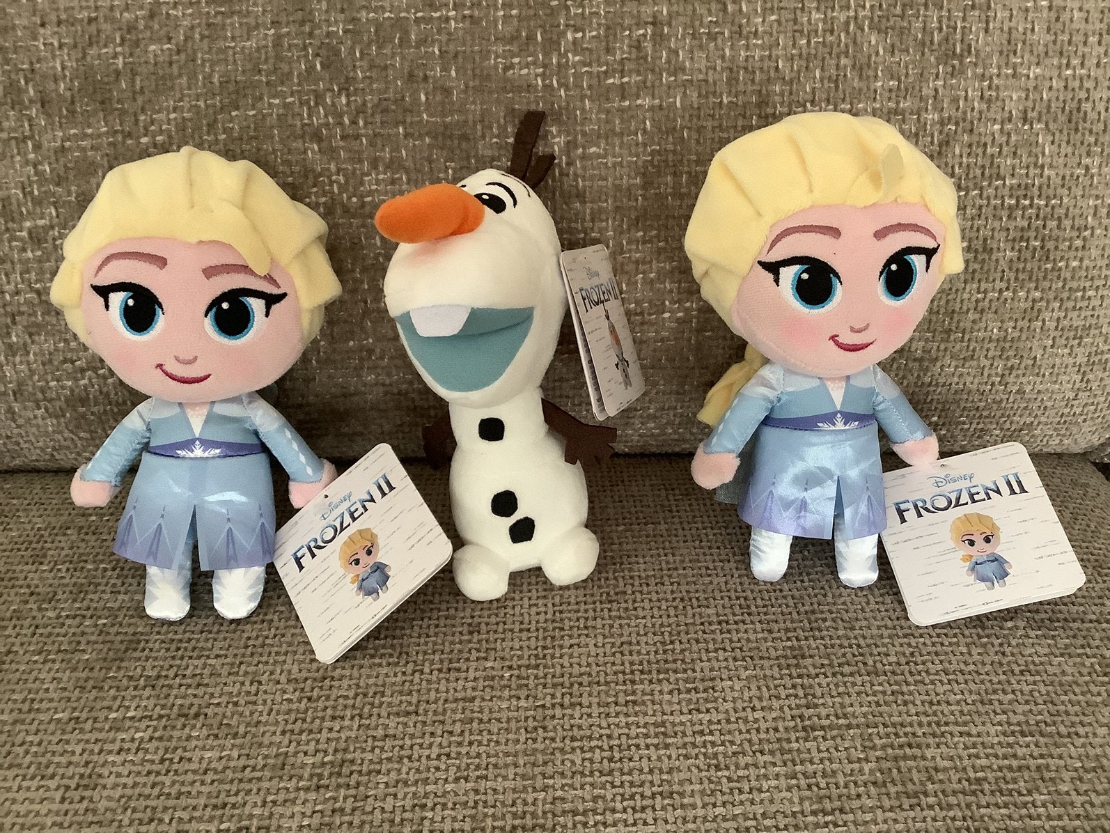 Nieuw! Disney frozen elsa en olaf pluche knuffel pstuk €4, Verzamelen, Ophalen of Verzenden, Nieuw