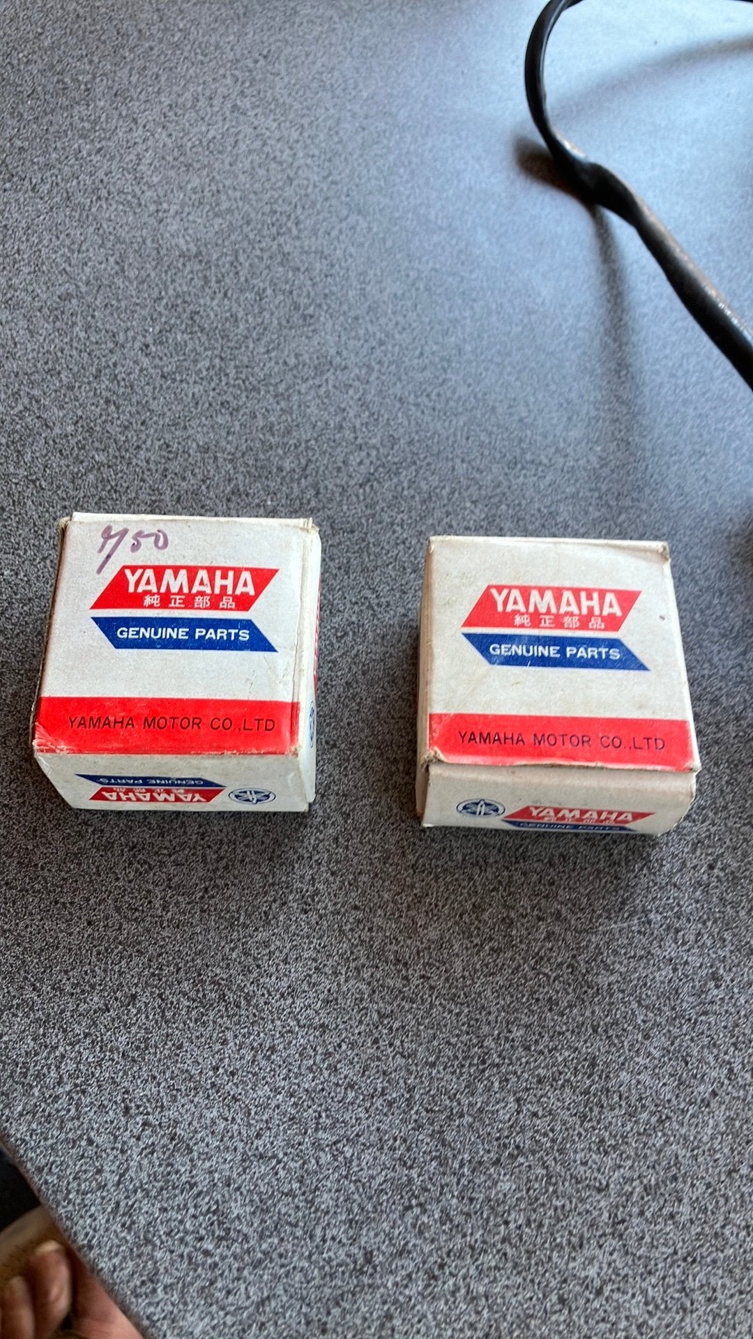 Yamaha fs1 nog orginele ronde schijfblokjes, Fietsen en Brommers, Brommeronderdelen | Oldtimers, Ophalen of Verzenden, Yamaha