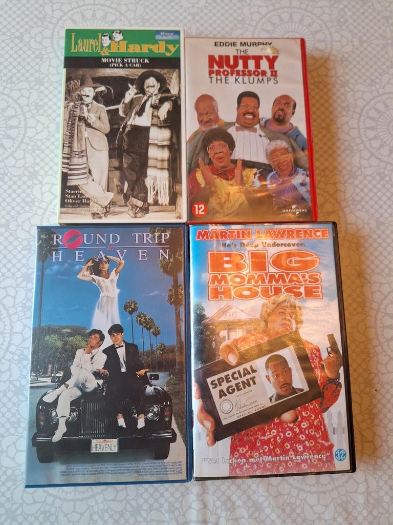 Videobanden comedy €1.00 per stuk alleen afhalen, Cd's en Dvd's, VHS | Film, Alle leeftijden, Ophalen, Zo goed als nieuw, Komedie