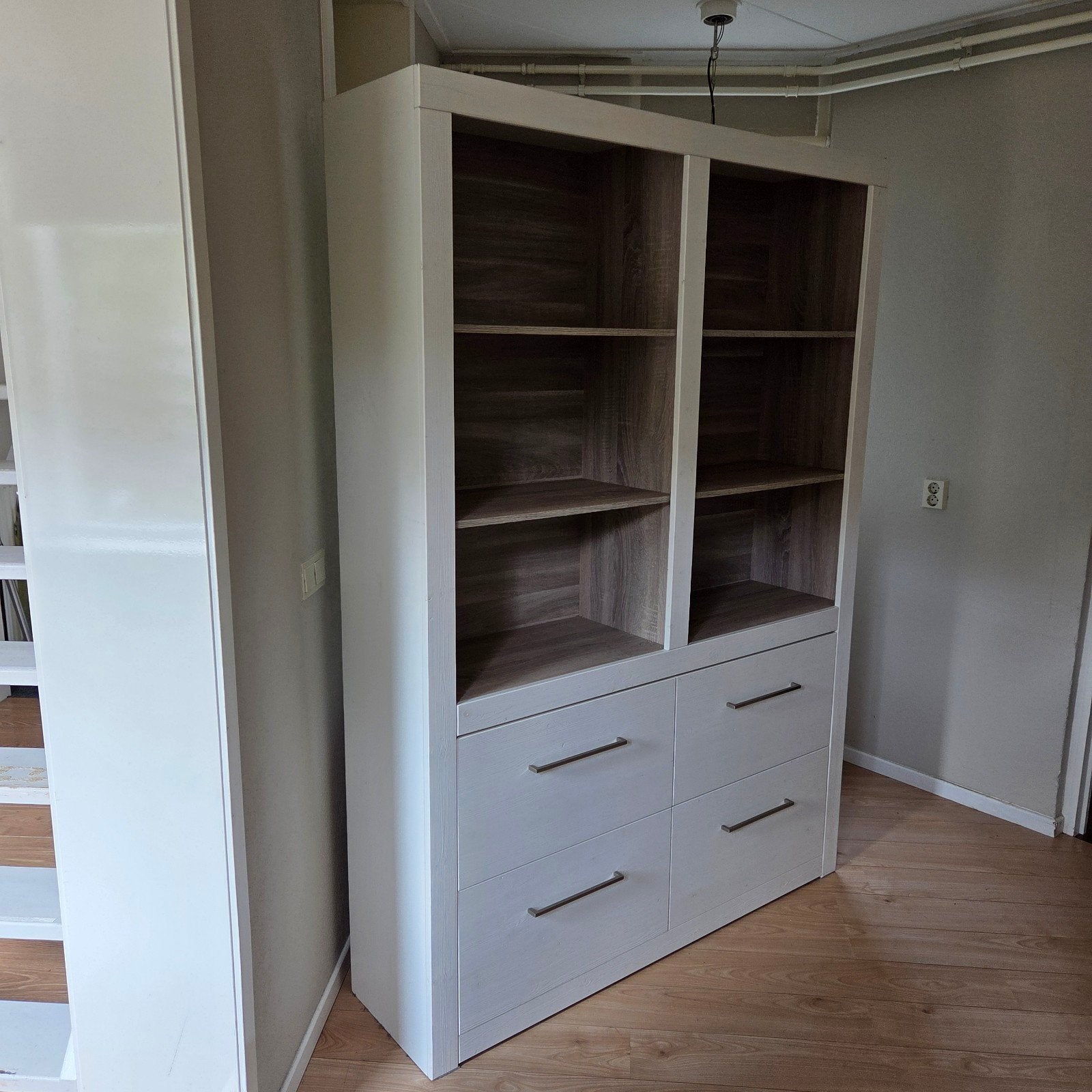 Mooie kast, ontwerp Jan des Bouvrie - In goede staat, Huis en Inrichting, Kasten | Boekenkasten, Gebruikt, 100 tot 150 cm, 150 tot 200 cm