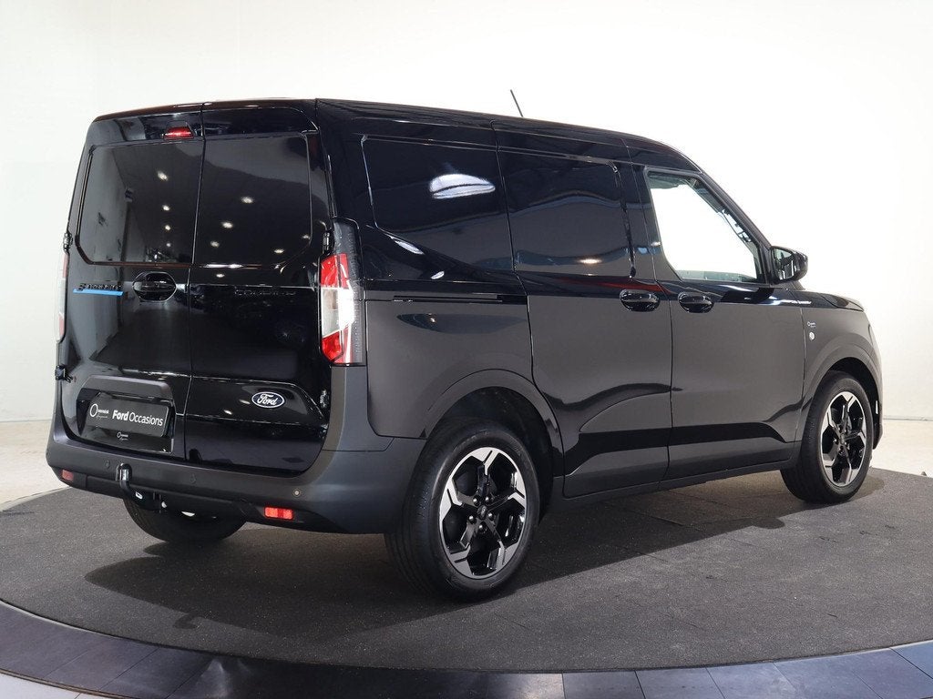 Ford E-Transit Courier Limited 44 kWh 17'' LICHTMETALEN VELG, Origineel Nederlands, 1524 kg, Nieuw, 2 stoelen