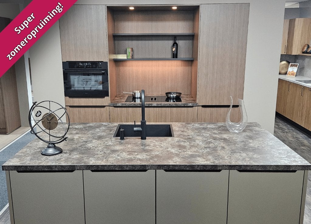 Complete showroomkeuken met eiland, Quooker en Pelgrim, Huis en Inrichting, 75 cm of meer, Nieuw, 200 cm of meer, Werkstraße 3 32289 Rödinghausen Duitsland