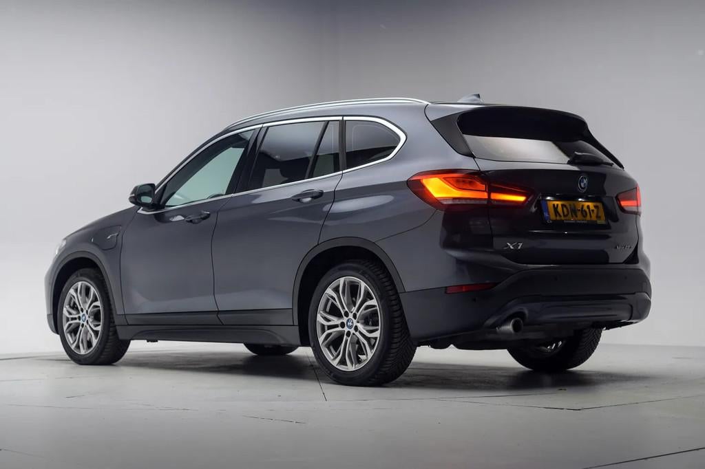 BMW X1 xDrive25e Executive [ LED Navi prof. PDC Clima ], 125 pk, Gebruikt, 750 kg, 59 km/l