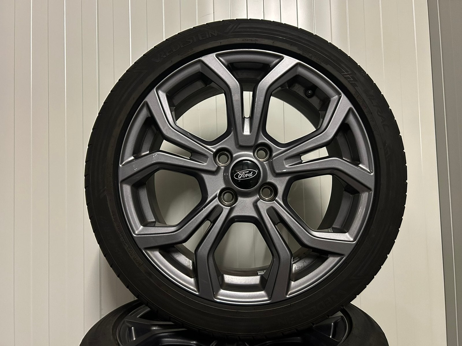 Ford Fiesta MK8 ST St-line 17 inch 4x108 Zomer 2023 TPMS, Auto-onderdelen, Banden en Velgen, Ophalen, Gebruikt, Ford, Banden en Velgen