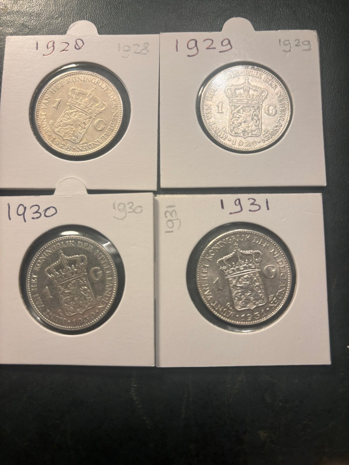 4 zilveren 1 gulden munten Wilhelmina 1928-1931, Postzegels en Munten, 1 gulden, Setje, Zilver, Ophalen of Verzenden