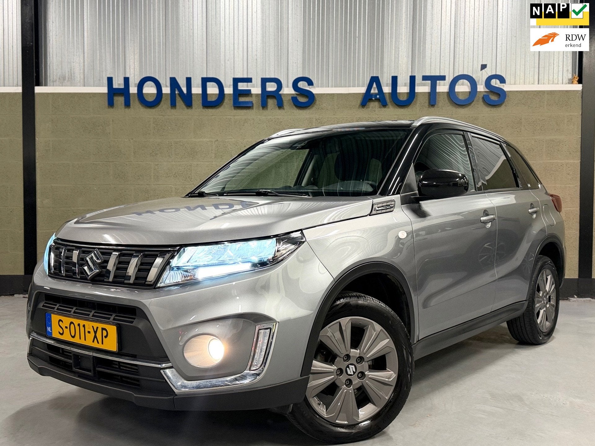 Suzuki Vitara 1.4 Boosterjet Select Smart Hybrid CAMERA | CA, Auto's, Stof, Gebruikt, 4 cilinders, 129 pk