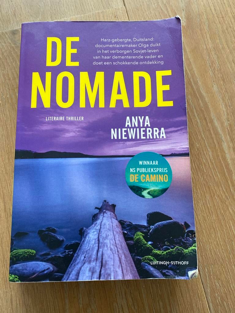 De Nomade - Anya Niewierra (Literaire Thriller), Boeken, Thrillers, Ophalen of Verzenden, Gelezen, Nederland
