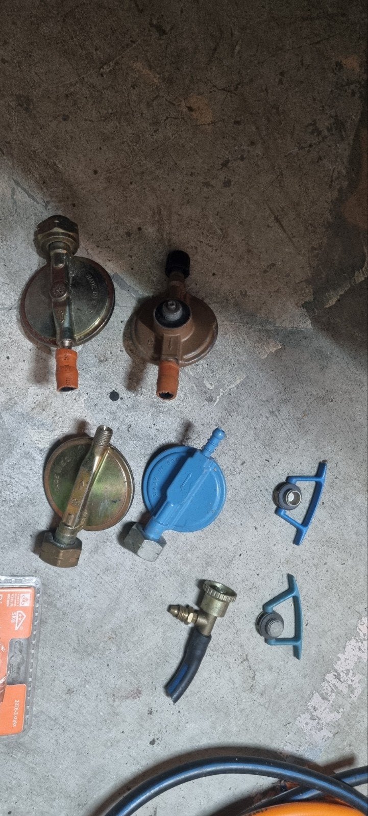 Gasdruk regelaar reduceer gasslang, Ophalen