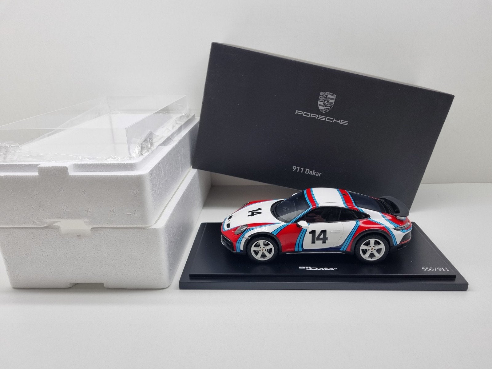 Spark
Porsche 911 (992) #14 Dakar Martini 1/911 1:18 Nieuw, Ophalen of Verzenden, Nieuw, Auto